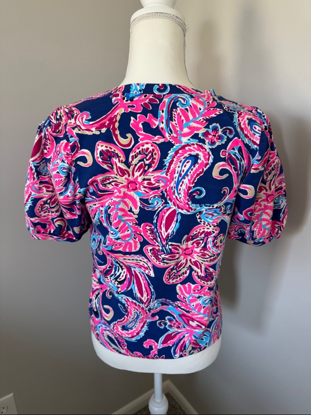 Lilly Pulitzer Rhett top - Picture 2 of 2